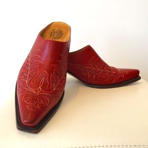 Charlie 1 Horse Red Embroidered Western Mules 9